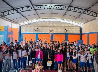 DEAM realiza palestra sobre combate ao abuso infantil em escola de Teixeira de Freitas