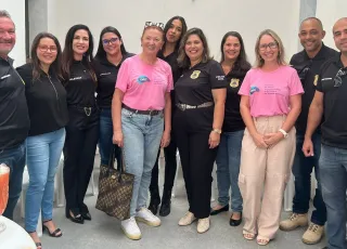 DEAM/Teixeira de Freitas comemora o Dia Internacional da Mulher com café da manhã e sorteio de brindes