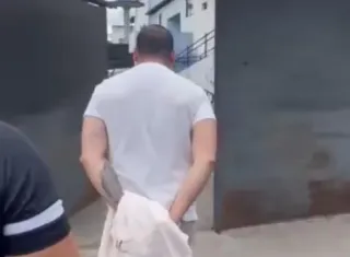 Dentista é preso dentro de clínica suspeito de envolvimento com tráfico de drogas