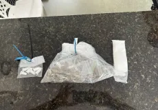 Denúncia de forte odor de maconha leva PM a apreender drogas em imóvel de Itamaraju