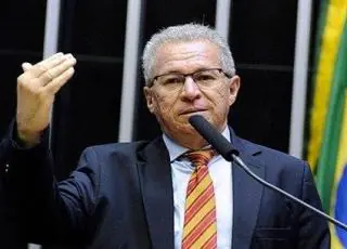 Deputado federal Assis Carvalho, do PT, morre após infarto no Piauí