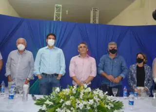 Deputado Federal Claudio Cajado visita Jucuruçu e anuncia emendas para calçamento e asfalto de ruas da cidade.