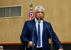 Deputado Robinho questiona invasão de terras no extremo sul da Bahia na Comissão de Agricultura