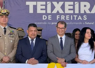 Desfile cívico de 7 de Setembro reúne famílias e autoridades; vereador Jonatas Santos acompanha ao lado do prefeito Marcelo Belitardo