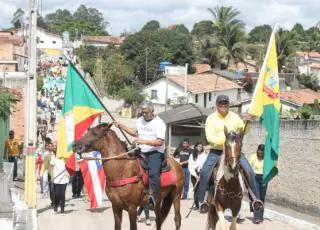 Desfile cívico em Nova Tribuna encerra as comemorações da Semana de Independência de Caravelas