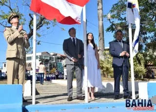 Desfile Cívico marca 7 de Setembro e os 40 anos de emancipação política de Teixeira de Freitas