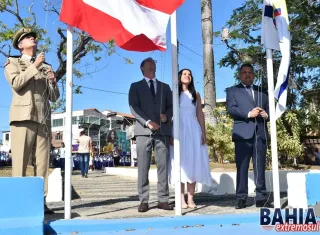 Desfile Cívico marca 7 de Setembro e os 40 anos de emancipação política de Teixeira de Freitas