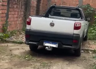 Desmanche ilegal de veículos é localizado em Feira de Santana