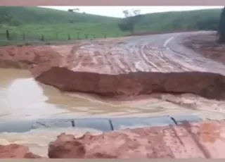 Desvio criado entre Jucuruçu e Itamaraju é levado pela chuva