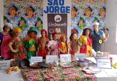 Dia do Livro Infantil: Escolas Municipais São Jorge e Áurea Nunes promovem o "Restaurante Literário"