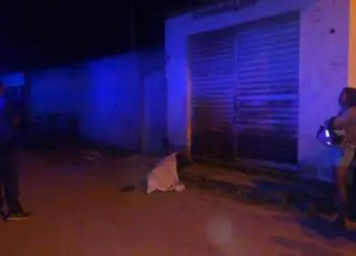 Discussão em bar termina com homem morto a pedradas em Teixeira de Freitas.