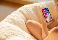 Discussão por iPhone leva menina de 12 anos a sufocar prima de 8 até a morte