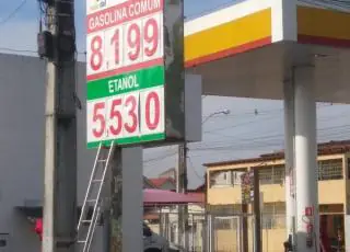 Dispara o preço da gasolina em Teixeira de Freitas, preço do litro chega a R$ 8,24