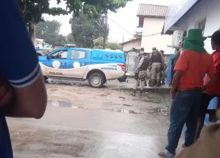 Dois criminosos morrem em troca de tiros com a polícia após assaltar e manter empresário de Guaratinga refém