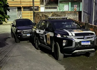Dois diretores do Detran/BA e um sargento da Polícia Militar são presos pela Polícia Civil por falsificação de documentos de veículos