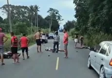 Dois motociclistas ficam feridos em colisão na BA-489; um dos condutores sofreu fratura exposta