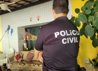 Dois policiais são presos por homicídio, na Bahia