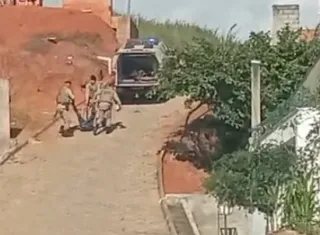 Dois suspeitos de assalto morrem em troca de tiros com policiais militares em Jucuruçu