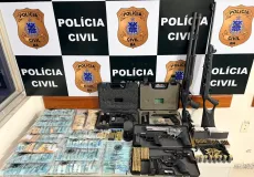 Dois suspeitos são presos com oito armas de fogo durante operação policial em Eunápolis