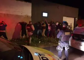 Dono de bar é preso pela segunda vez promovendo festa e descumprindo decreto de prevenção à pandemia