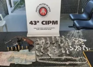 Drogas e arma são apreendidas por policiais da 43ª CIPM em Itamaraju