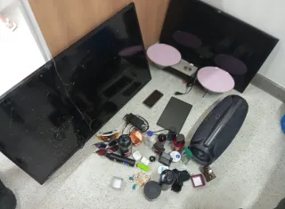 Drogas e produtos de furtos são apreendidos pela PM em Porto Seguro