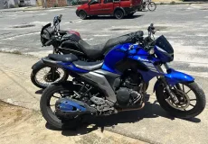Duas motos roubadas em Eunápolis são encontradas escondidas dentro de casa em Porto Seguro