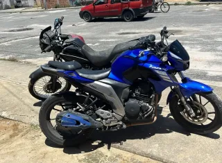Duas motos roubadas em Eunápolis são encontradas escondidas dentro de casa em Porto Seguro