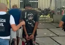 Dupla é presa após furtar loja de roupas no centro de Eunápolis