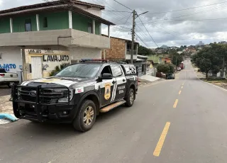 Dupla é presa envolvida em crimes de extorsão e agiotagem em Itamaraju