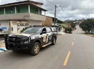 Dupla é presa envolvida em crimes de extorsão e agiotagem em Itamaraju