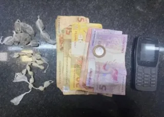 Dupla é presa por policiais da 7ª CIPM com drogas em Eunápolis