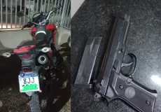 Durante Operação Corredores Urbanos, PM apreende simulacro de arma de fogo e veículo com sinais de adulteração em Eunápolis