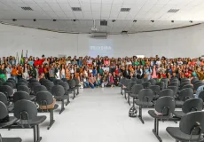 Educação inclusiva ganha reforço com formação de 317 profissionais em Teixeira de Freitas