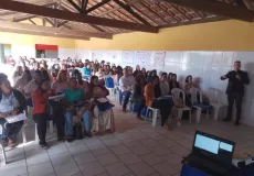 Educadores participam de oficina sobre Programação Neurolinguística para fortalecer comunicação e liderança nas escolas em Itabatã