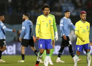 Eliminatórias: Brasil perde para Uruguai em noite para esquecer