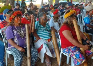 Em marcha nesta quarta (26), indígenas denunciam favorecimento do agro pelo governo Lula e cobram demarcações
