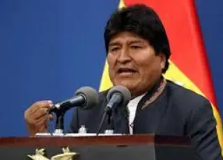 Em meio a protestos, Evo Morales renuncia à presidência da Bolívia