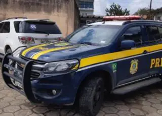 Em menos de 3 horas, PRF em Eunápolis apreende segunda Hilux adulterada circulando em Itamaraju