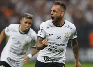 Em noite de Maycon, Corinthians vence Boca na Libertadores