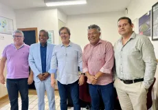 Em Salvador, prefeito Gilvan Produções solicita pavimentações e finaliza detalhes da nova rodoviária de Prado