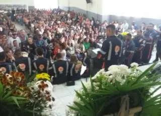 Emoção. lagrimas e homenagens marcam o  adeus a Arlei, socorrista do SAMU