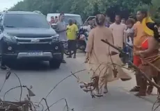 Vídeos - Empresária atropela três indígenas durante protesto na BR-367, em Porto Seguro