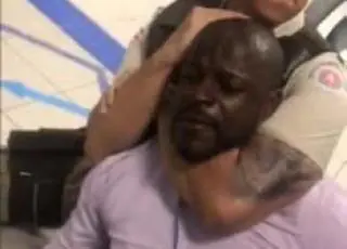 Empresário detido com gravata em frente a filha dentro da Caixa econômica relata a agressão sofrida