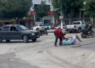 Empresário é esfaqueado durante assalto em Teixeira de Freitas; suspeito é preso em flagrante