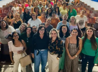 Encontro fortalece alinhamento entre diretores e secretários escolares em Teixeira de Freitas