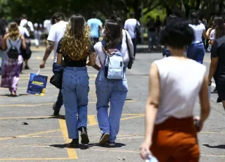 Enem: estudantes podem pedir isenção de taxa a partir desta segunda