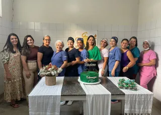 Enfermeiros e técnicos em enfermagem são homenageados no Hospital Municipal de Medeiros Neto