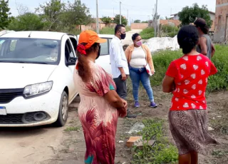 Equipe de Habitação realiza visita técnica para dar encaminhamento ao Boletim de Cadastro de Imóvel para os moradores do Bairro Rosa Luxemburgo