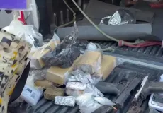 Equipes do Deic apreendem drogas, carregadores e munições em conjunto habitacional de Água de Meninos
